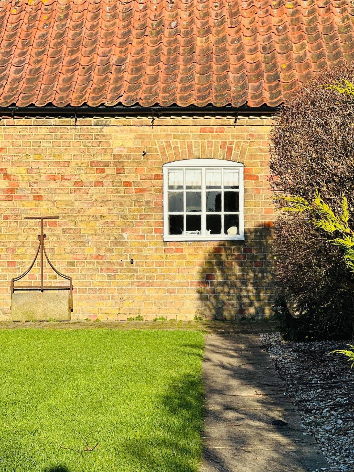 Charming Hen Cottage Countryside Retreat Lincoln Newball Exterior foto